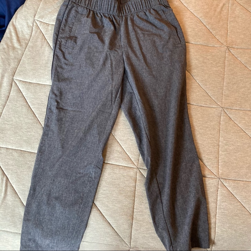 Petite S Talbot’s activewear pants
